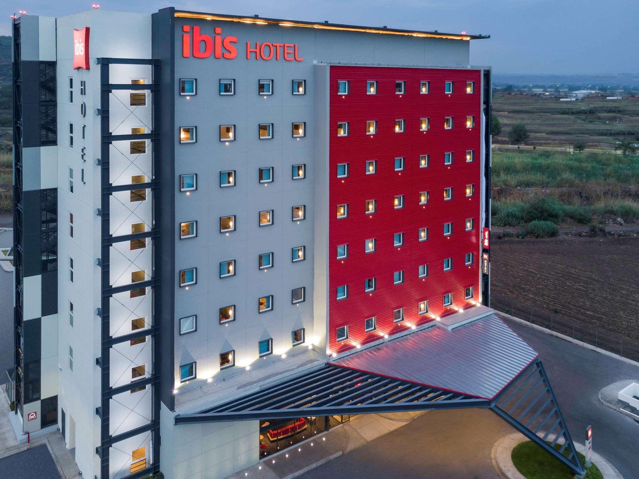 Hotel Ibis Irapuato Extérieur photo